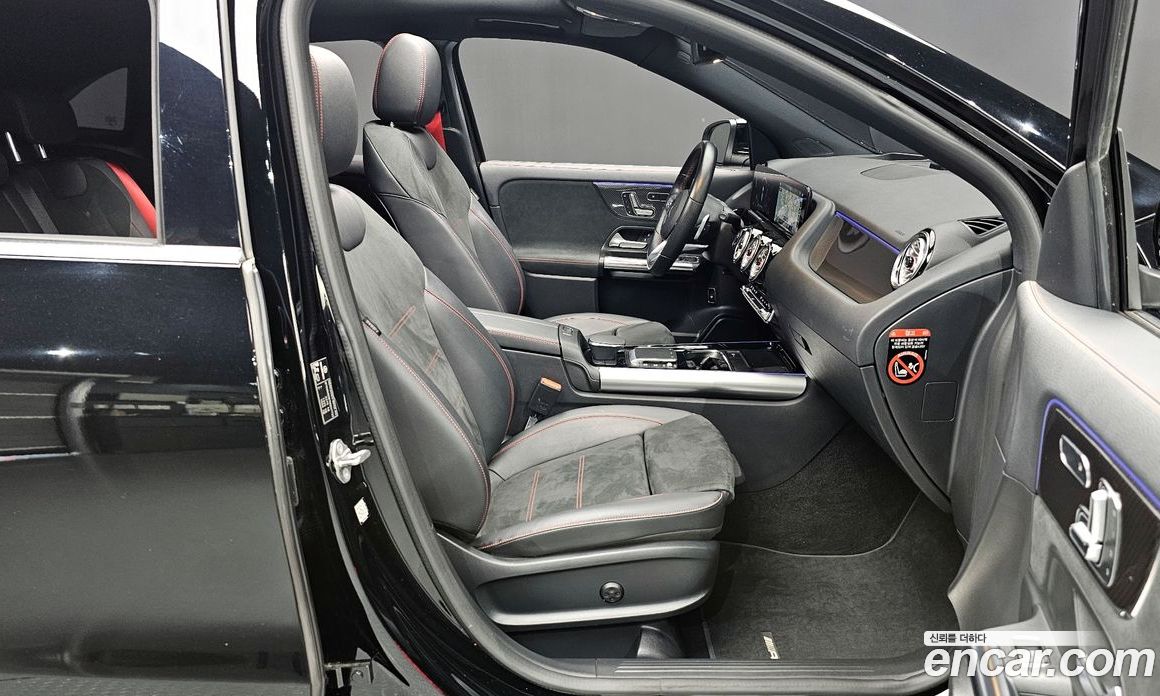 Mercedes Benz GLA-Class GLA45 AMG 4MATIC+