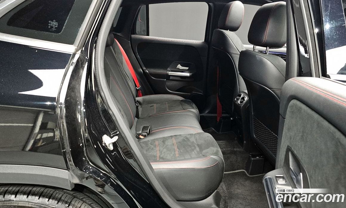 Mercedes Benz GLA-Class GLA45 AMG 4MATIC+