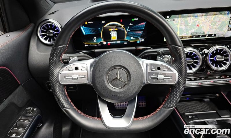 Mercedes Benz GLA-Class GLA45 AMG 4MATIC+