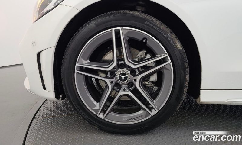 Mercedes Benz C-Class C200 AMG Line