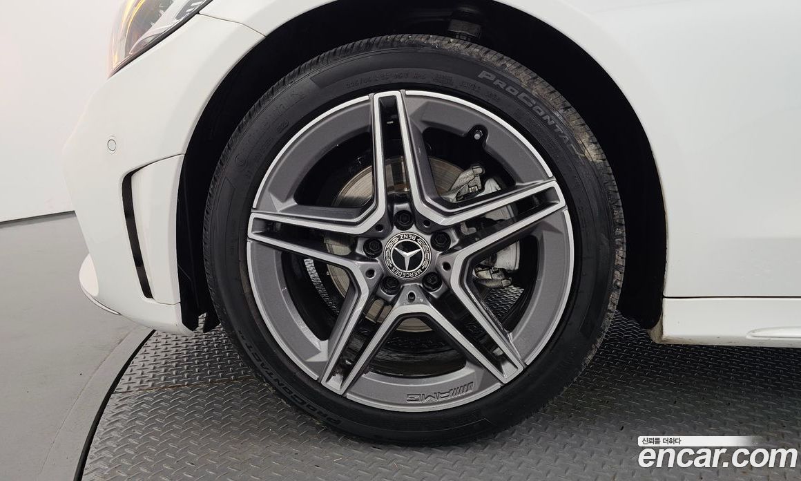 Mercedes Benz C-Class C200 AMG Line