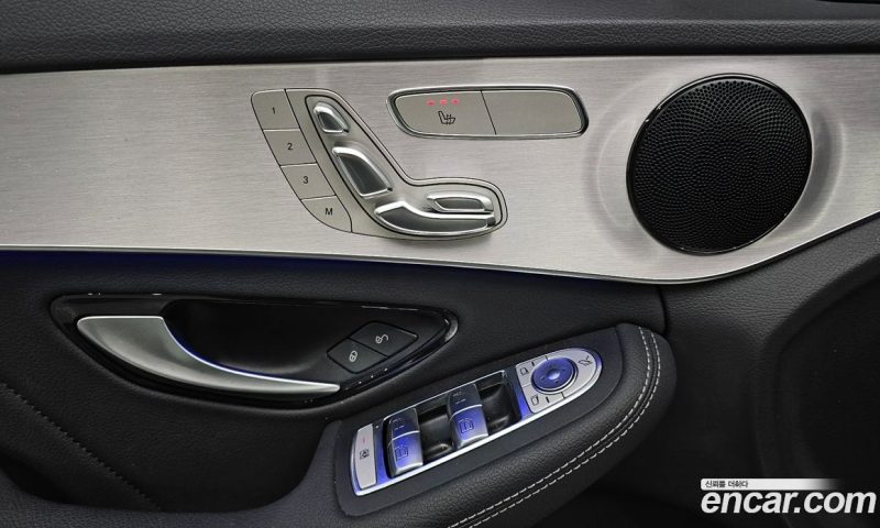 Mercedes Benz C-Class C200 AMG Line