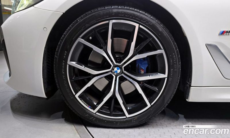 BMW 5-Series i530 M Sport Package