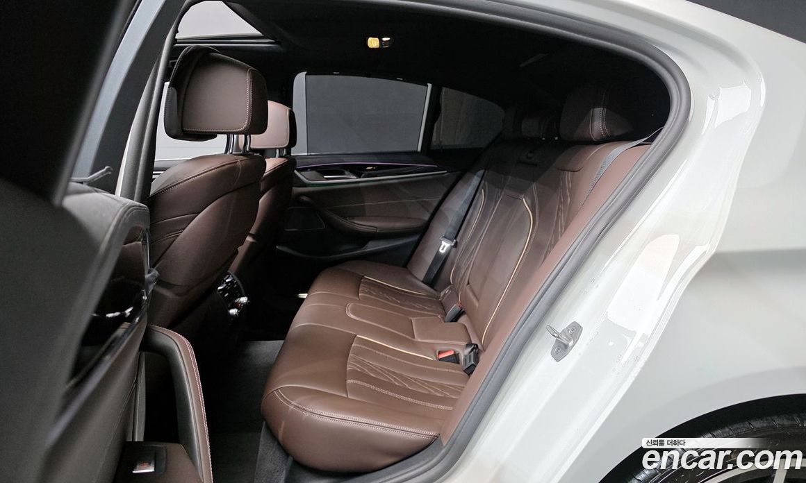 BMW 5-Series i530 M Sport Package