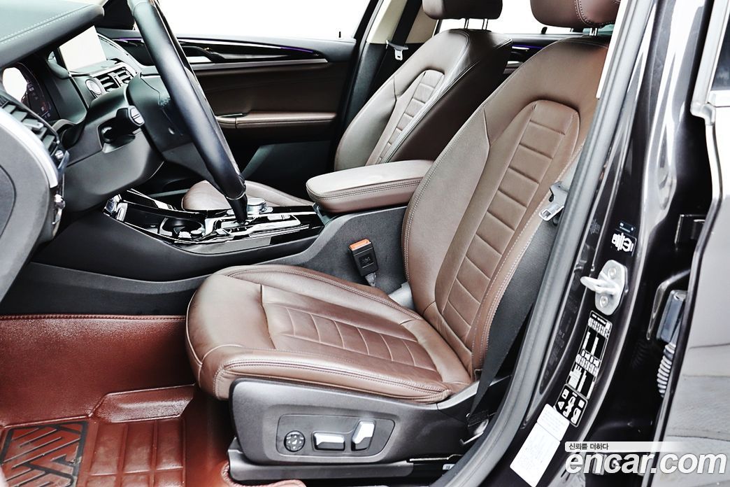 BMW X3 xDrive i20 Luxury