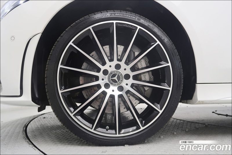 Mercedes Benz CLS-Class CLS450 4MATIC AMG Line