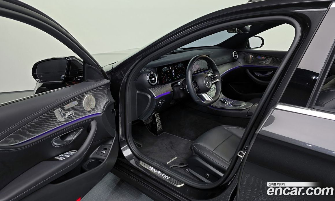Mercedes Benz E-Class E350 4MATIC AMG Line