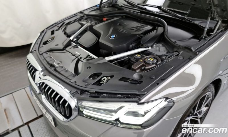 BMW 5-Series i530 M Sport Package