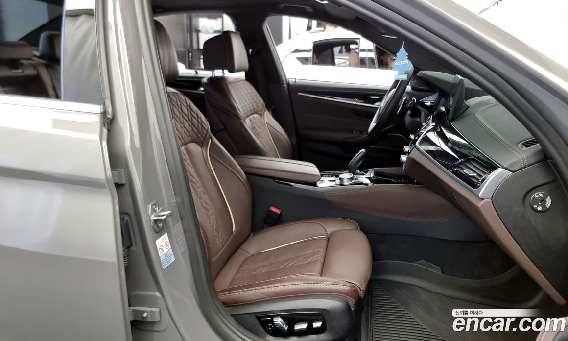 BMW 5-Series i530 M Sport Package