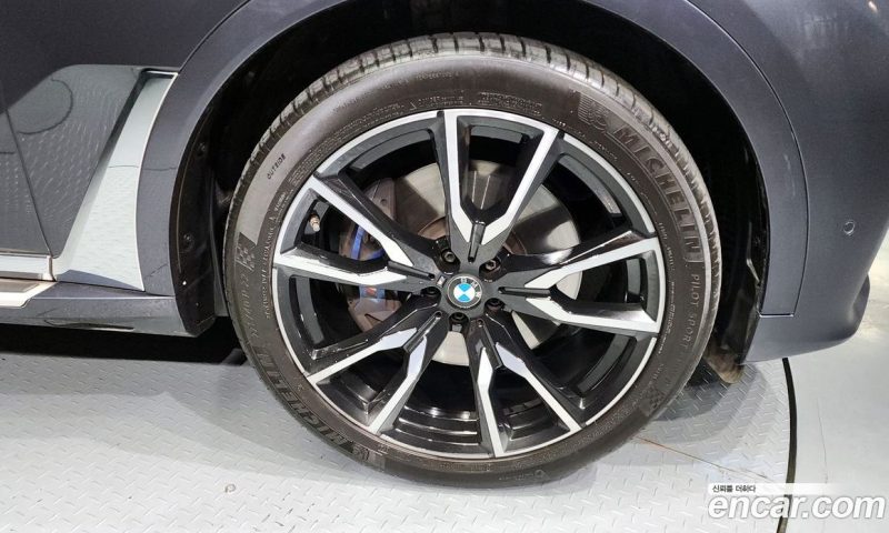 BMW X7 xDrive 40D M Sport 6STR
