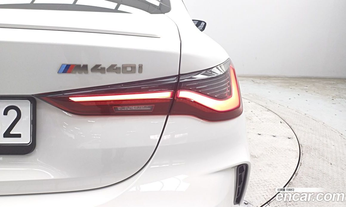 BMW 4-Series M440i xDrive Coupe