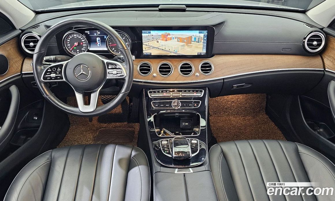 Mercedes Benz E-Class E220d 4MATIC Exclusive