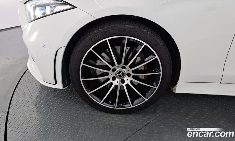Mercedes Benz CLS-Class CLS450 4MATIC AMG Line