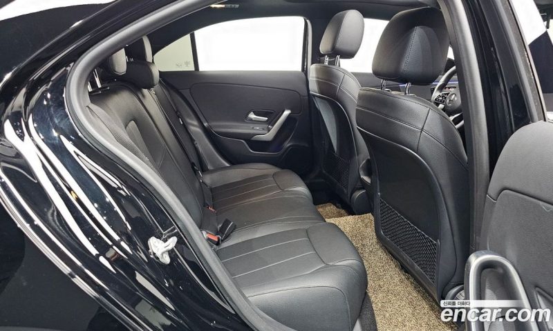 Mercedes Benz A-Class A250 4MATIC Sedan