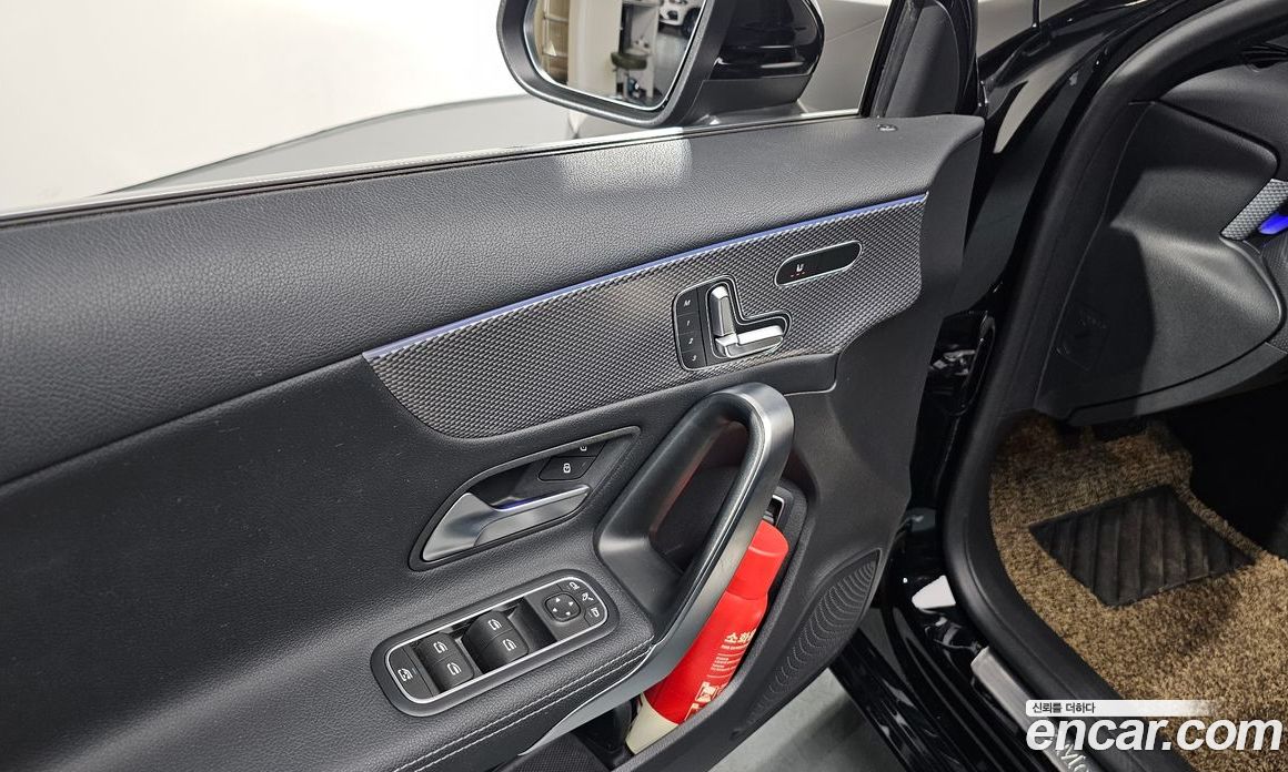 Mercedes Benz A-Class A250 4MATIC Sedan