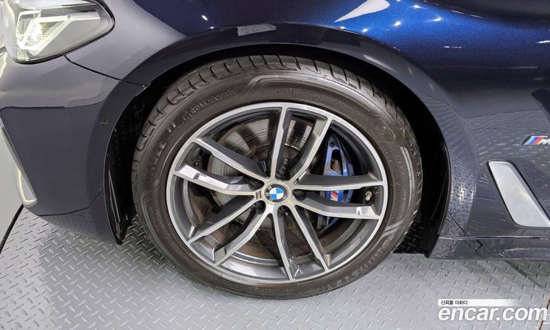 BMW 5-Series i520 M Sport