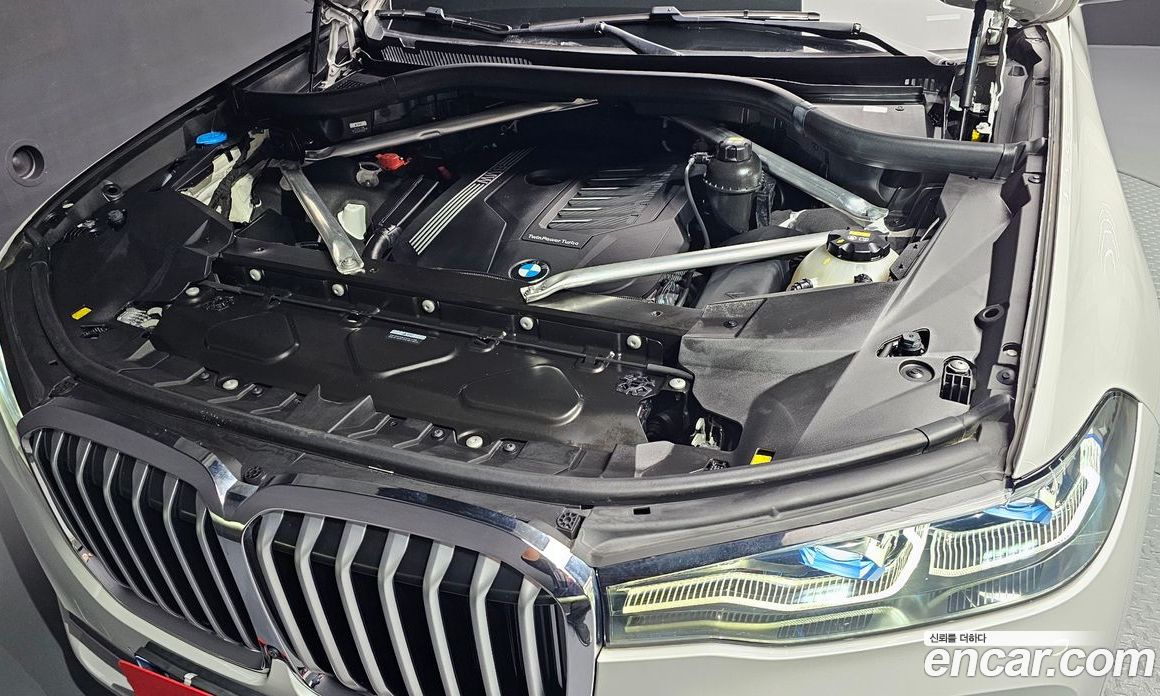 BMW X7 xDrive i40 Design Pure Excellence 7-Seater