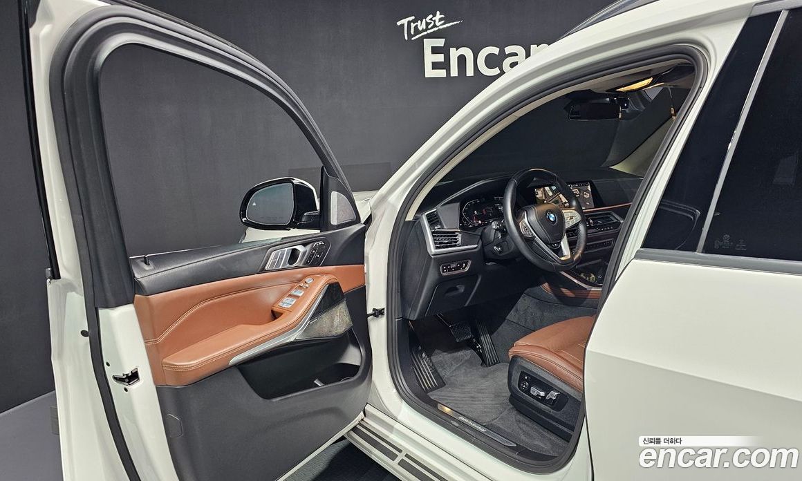 BMW X7 xDrive i40 Design Pure Excellence 7-Seater