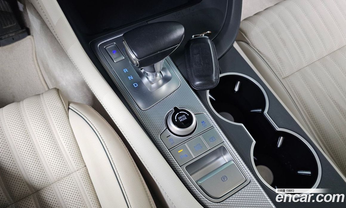 Genesis G70 Gasoline 2.0T 4WD