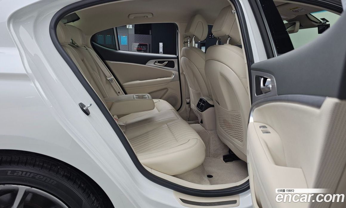 Genesis G70 Gasoline 2.0T 4WD
