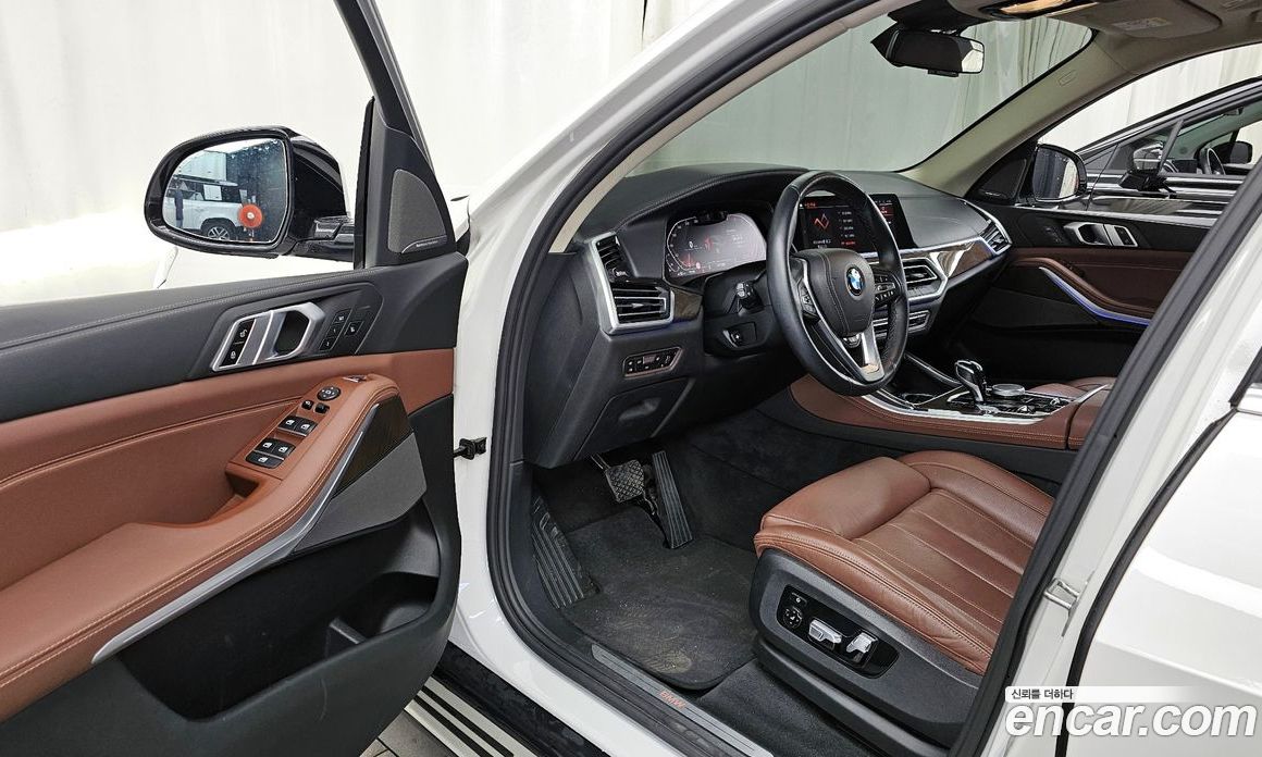 BMW X5 xDrive i40 xLine