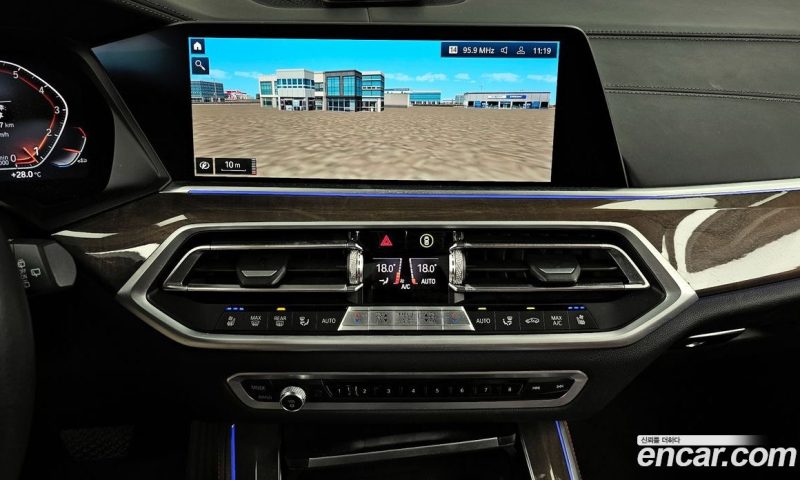BMW X5 xDrive i40 xLine