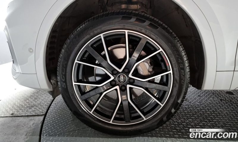Audi Q5 45 TFSI Quattro Premium Sportback