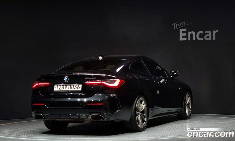 BMW 4-Series M440i xDrive Coupe