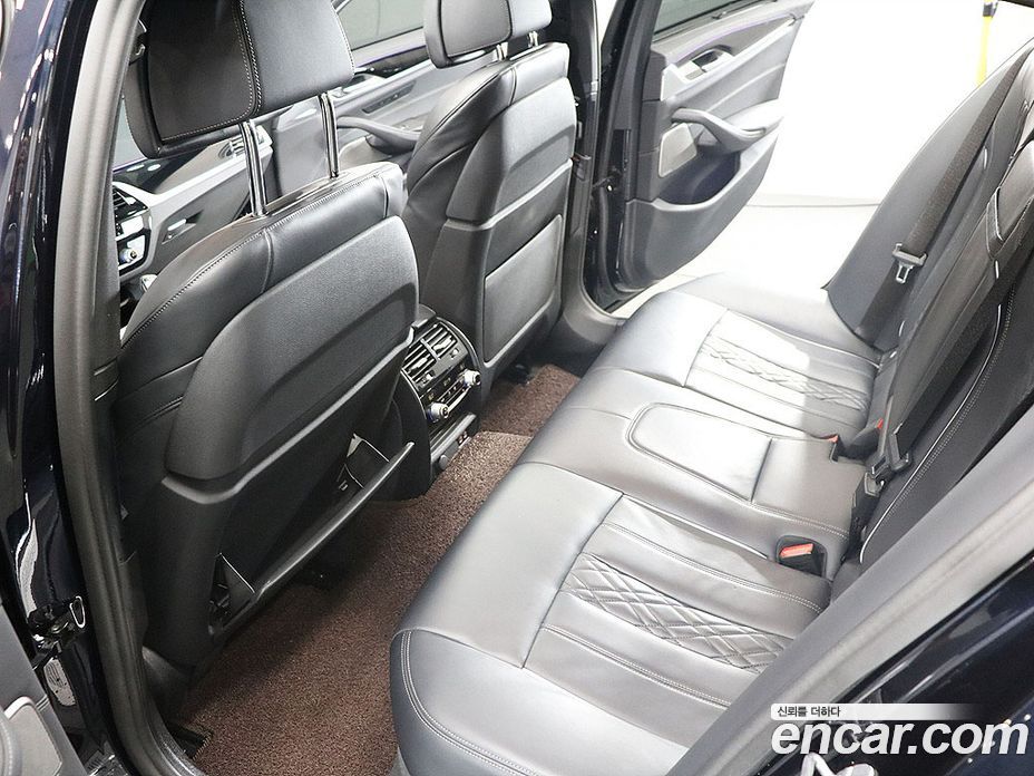 BMW 5-Series i530 M Sport Package