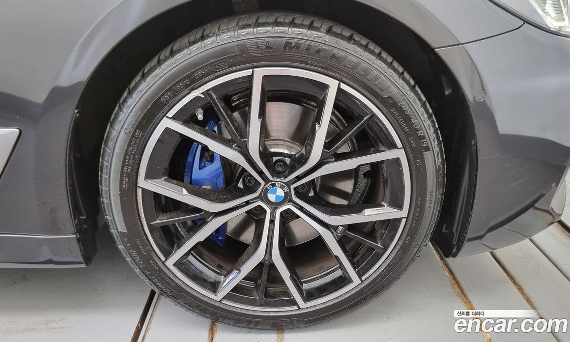 BMW 5-Series i530 M Sport Package