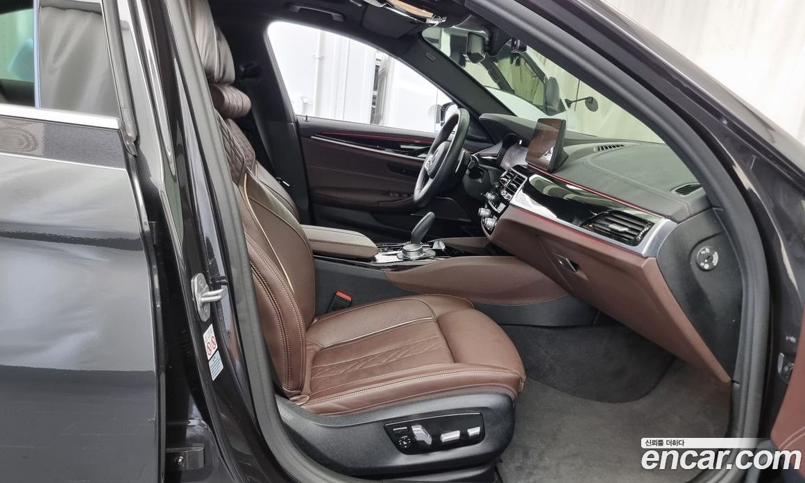 BMW 5-Series i530 M Sport Package