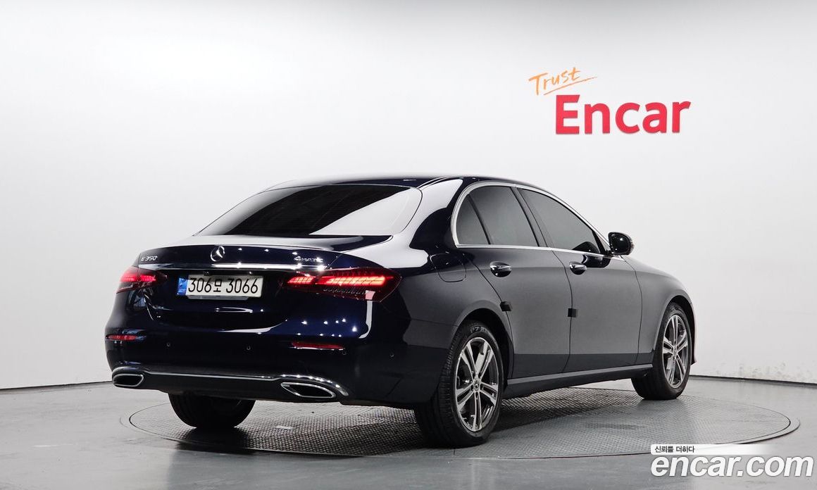 Mercedes Benz E-Class E350 4MATIC Avantgarde