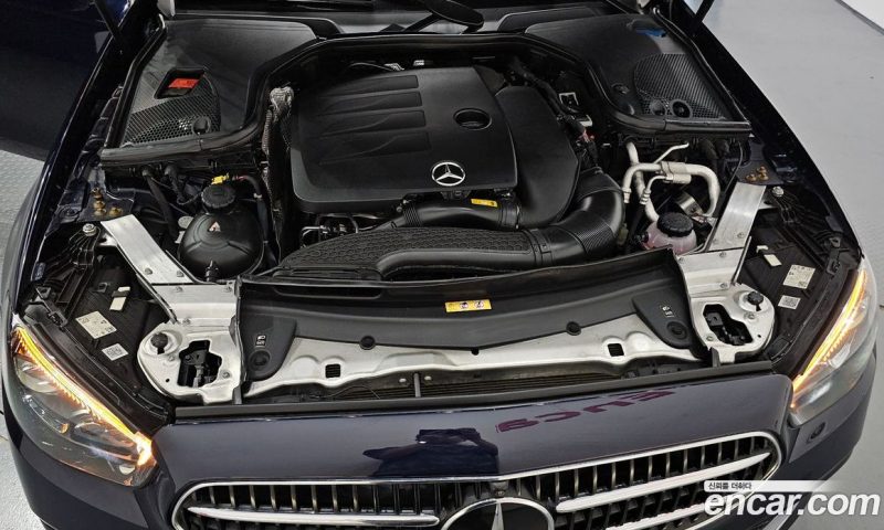 Mercedes Benz E-Class E350 4MATIC Avantgarde