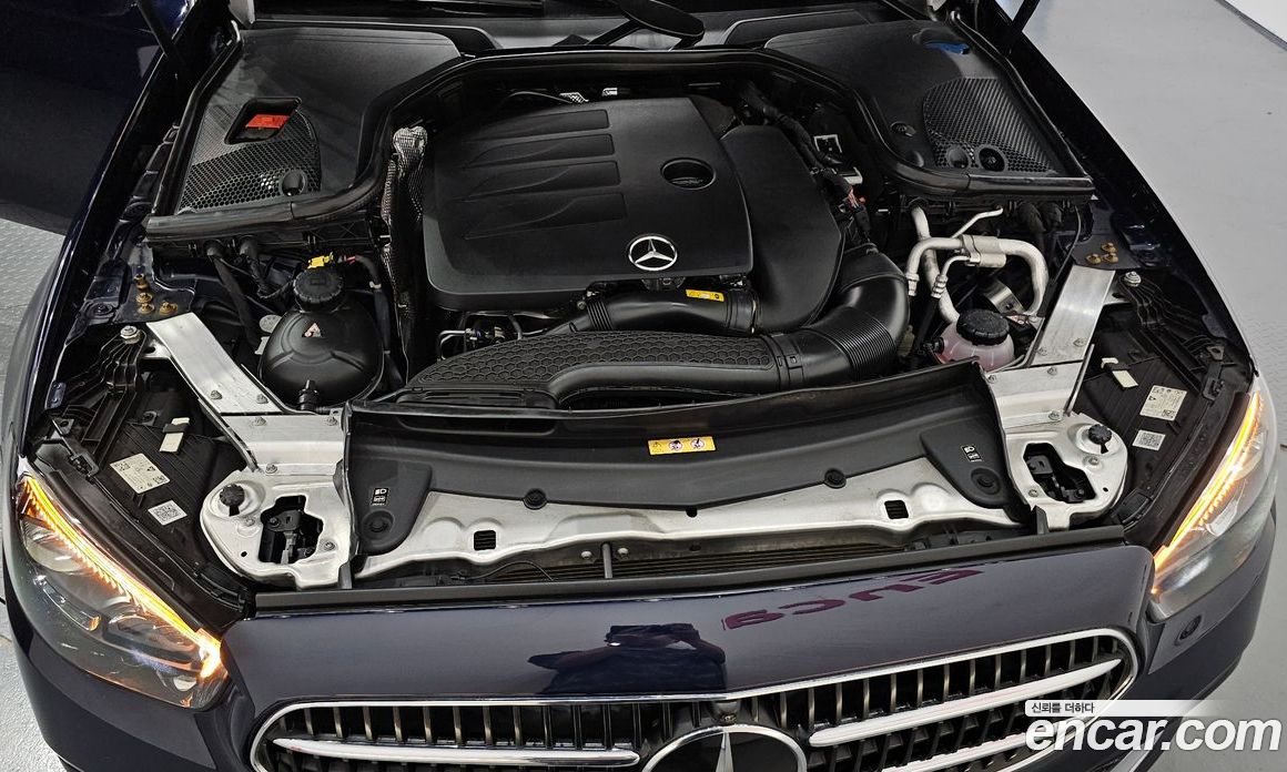 Mercedes Benz E-Class E350 4MATIC Avantgarde