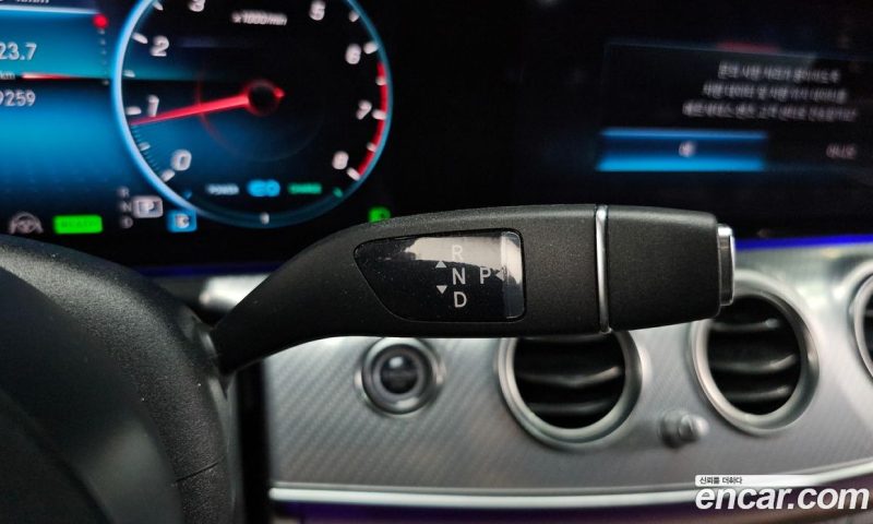 Mercedes Benz E-Class E350 4MATIC Avantgarde