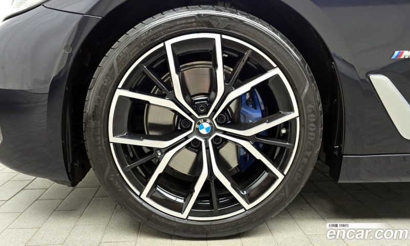 BMW 5-Series i530 M Sport Package