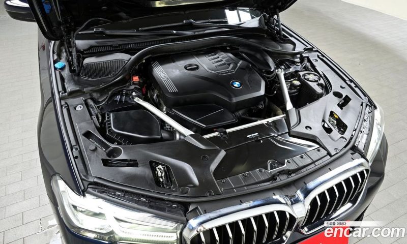 BMW 5-Series i530 M Sport Package