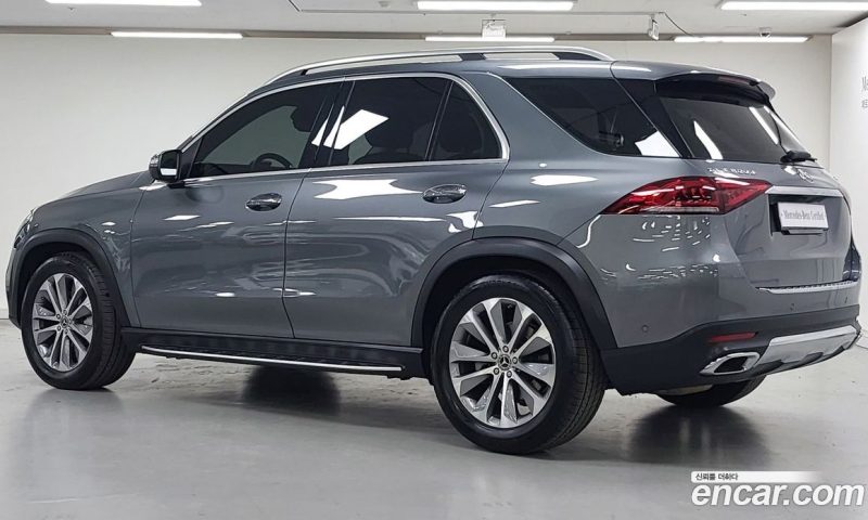 Mercedes Benz GLE-Class GLE300d 4MATIC