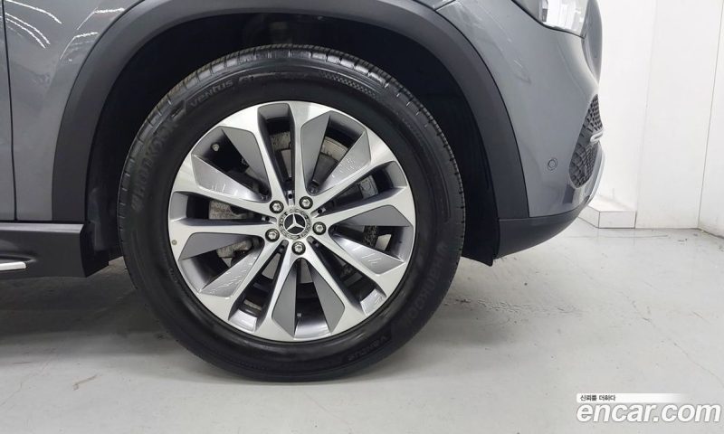 Mercedes Benz GLE-Class GLE300d 4MATIC