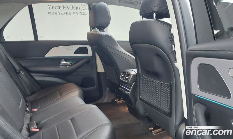 Mercedes Benz GLE-Class GLE300d 4MATIC