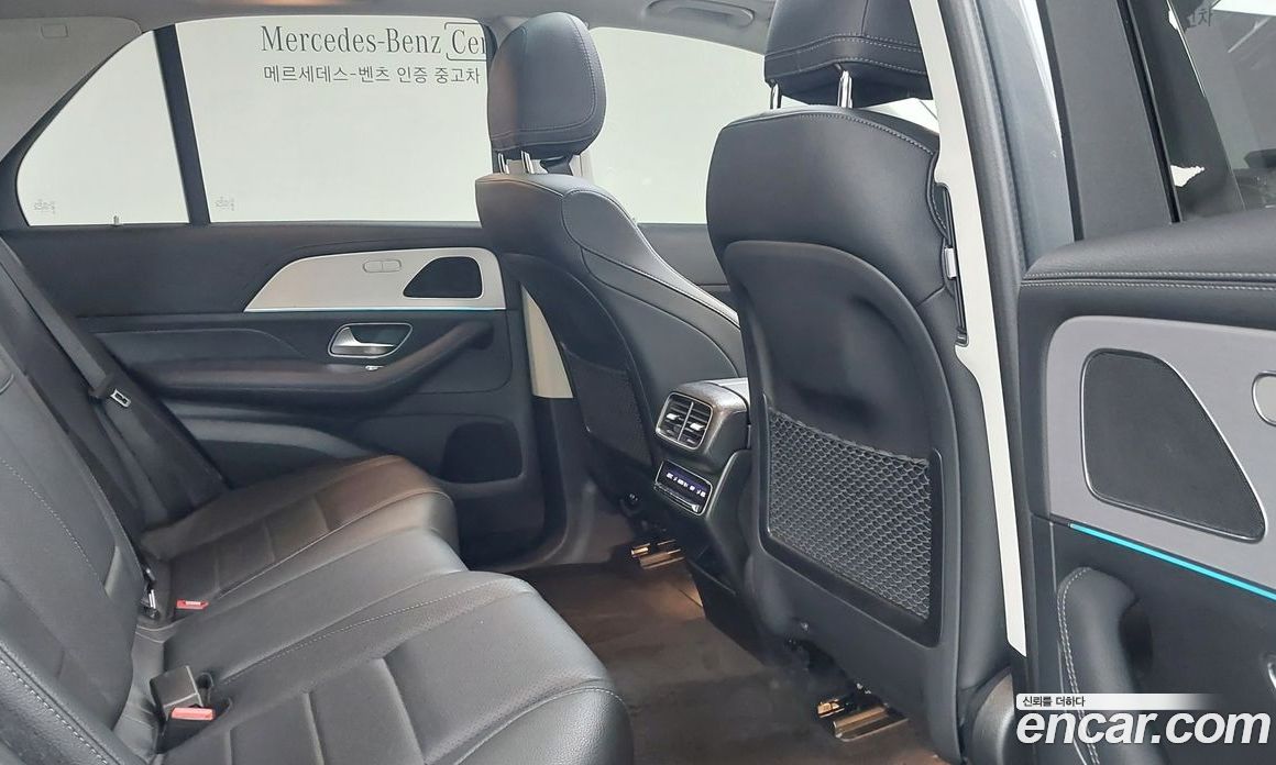 Mercedes Benz GLE-Class GLE300d 4MATIC