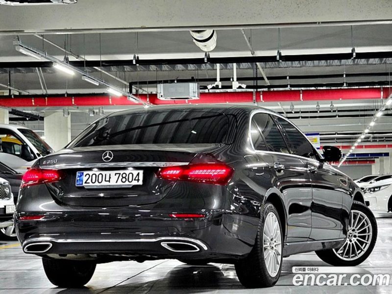 Mercedes Benz E-Class E250 Exclusive