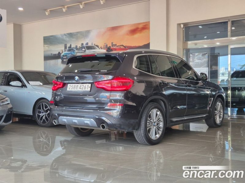 BMW X3 xDrive i20 Luxury
