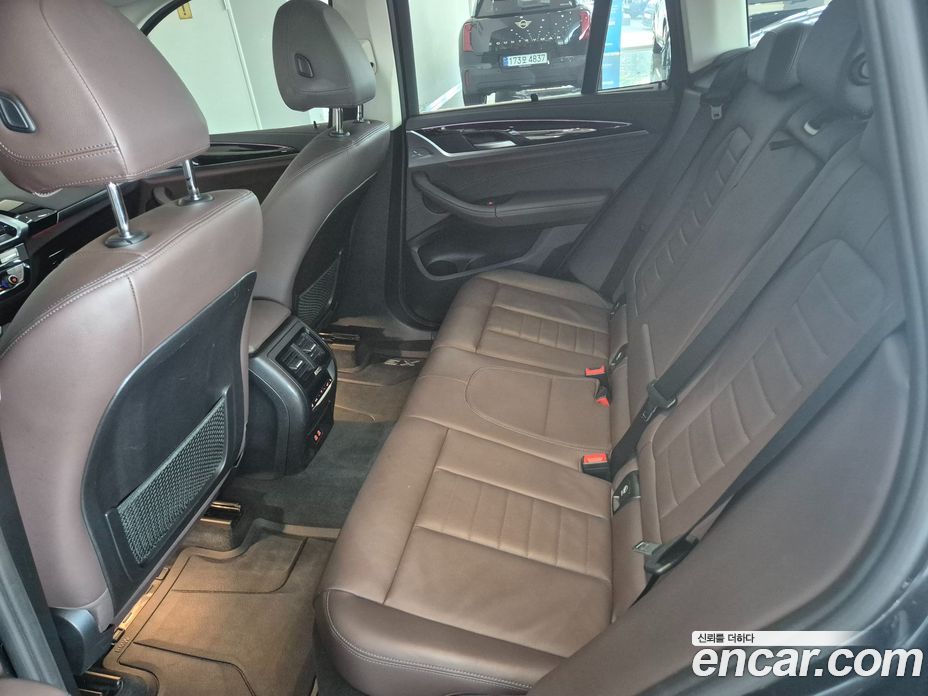 BMW X3 xDrive i20 Luxury