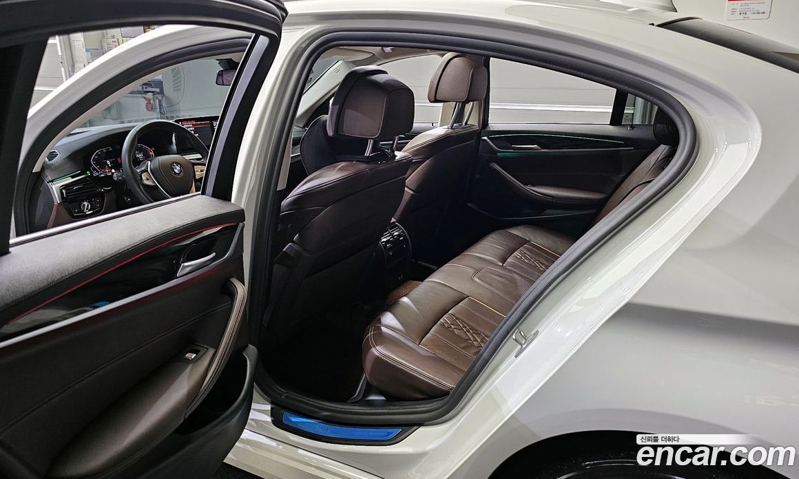 BMW 5-Series 523D xDrive Luxury