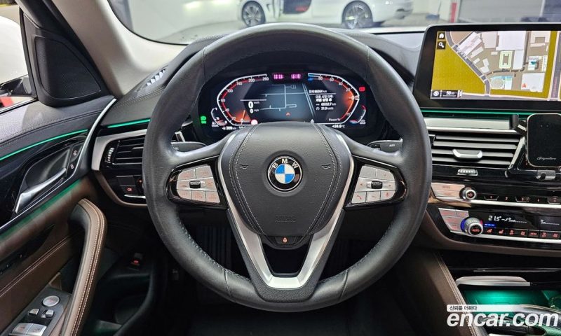 BMW 5-Series 523D xDrive Luxury