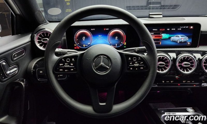 Mercedes Benz A-Class A220 Sedan