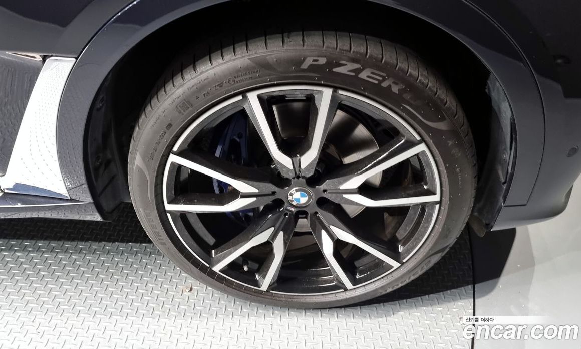 BMW X7 xDrive i40 M Sport 6STR