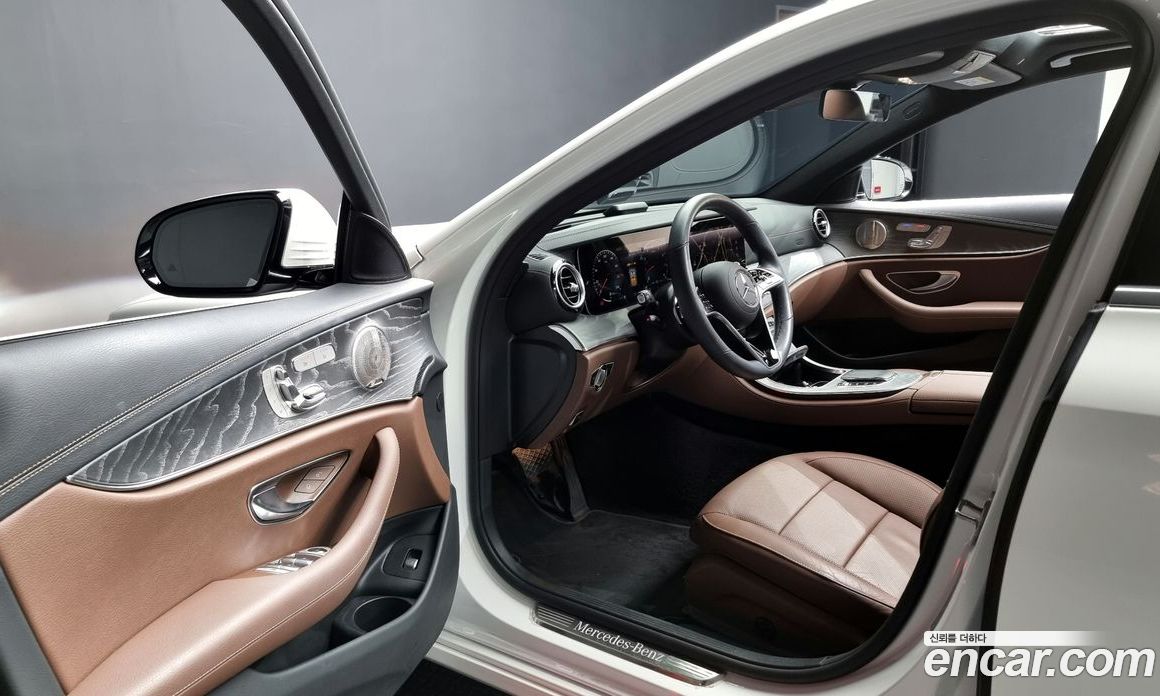 Mercedes Benz E-Class E350 4MATIC Avantgarde