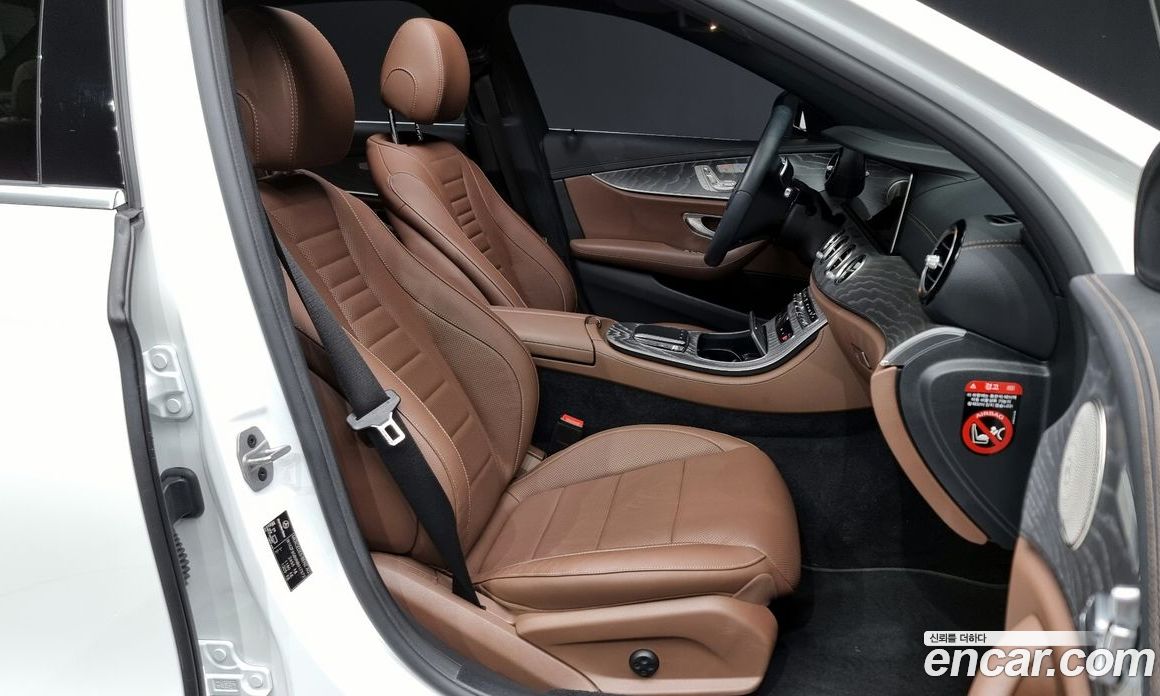 Mercedes Benz E-Class E350 4MATIC Avantgarde